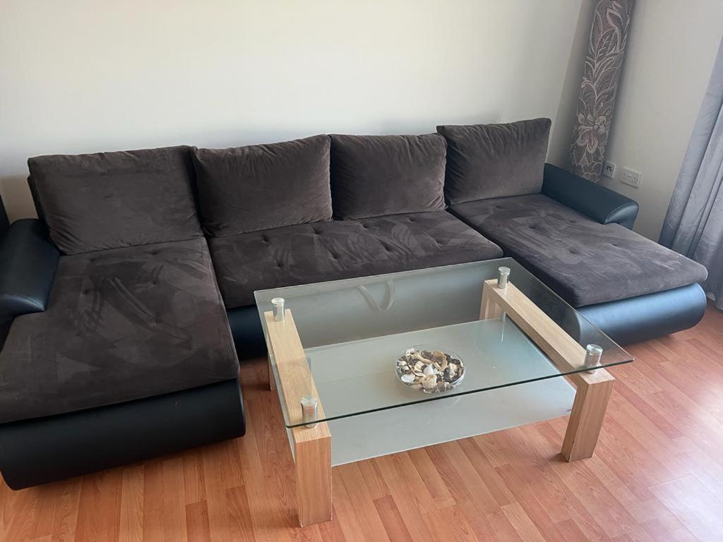 Modern 2 Bed Apartment With Stunning Seaside View EDI Eksteriør bilde