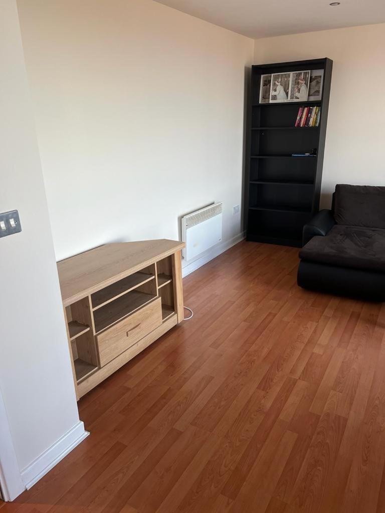 Modern 2 Bed Apartment With Stunning Seaside View EDI Eksteriør bilde